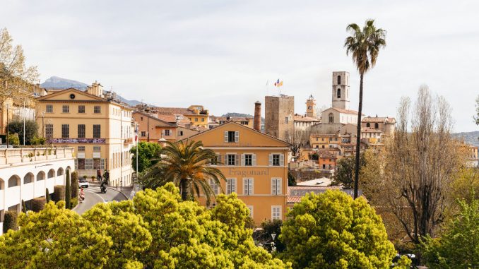 Grasse-ville